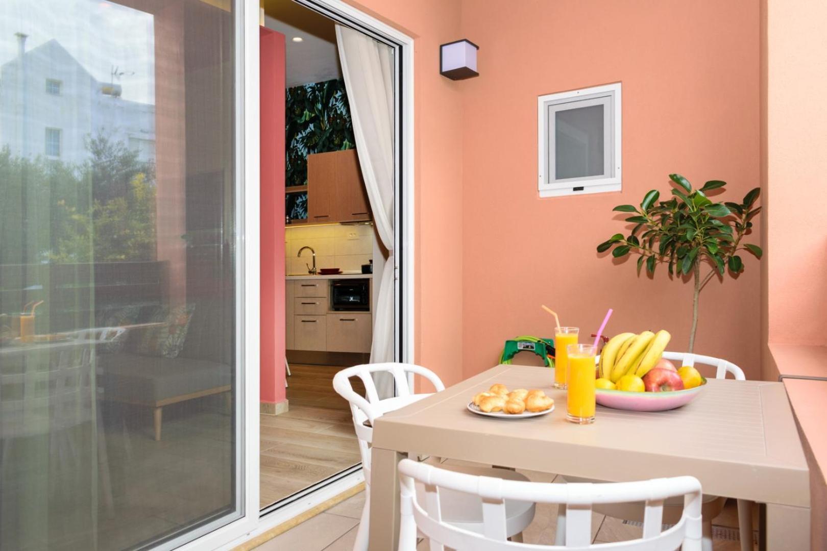 Iliana Apartments 팔라사르나 외부 사진